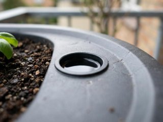 Selvvandende krukker til terrassen fra Fritid & Bolig online